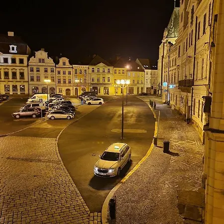 Daire Podkrovni Na Velkem Namesti S Wi-fi Zdarma