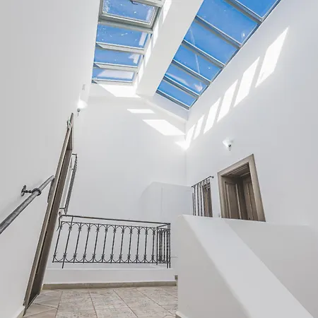 Podkrovni Na Velkem Namesti S Wi-fi Zdarma Daire Hradec Králové